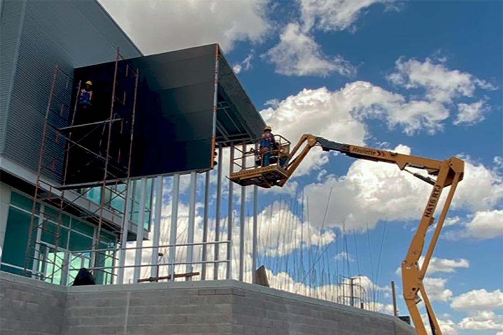 arquitectura construcción querétaro diseño panel de aluminio fachadas metálicas aluminio y cristal